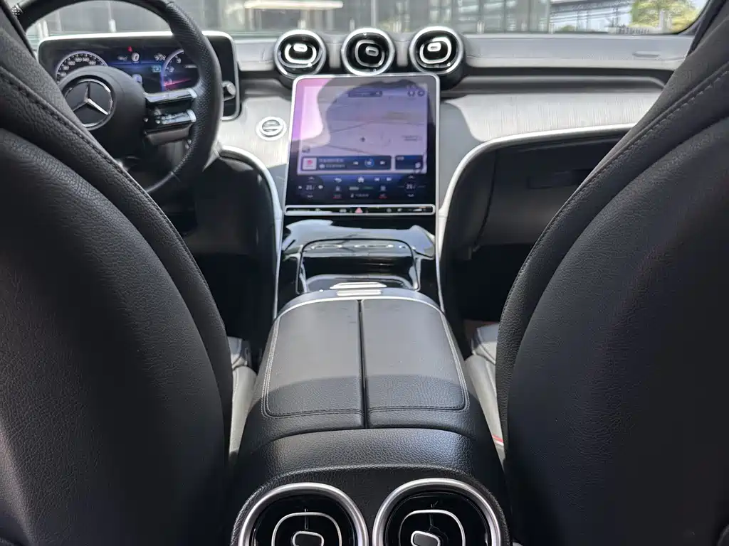 Mercedes-Benz C-Class 2023 facelift C 200 L sports version купить на сайте DeffCars