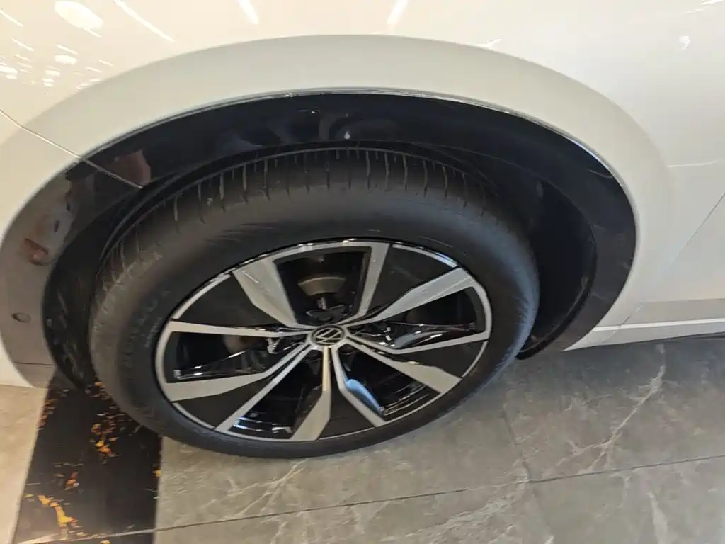 Lanxun 2023 380TSI four-wheel drive R-Line first edition купить на сайте DeffCars
