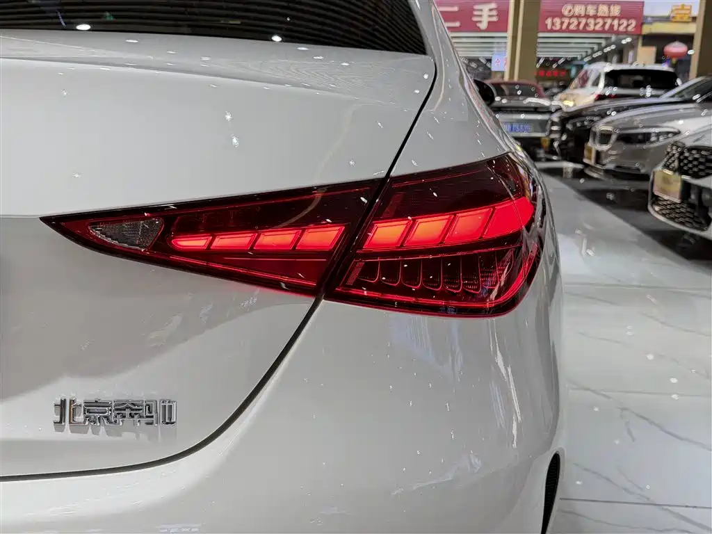 Mercedes-Benz C-Class 2024 facelift C 260 L sports version купить на сайте DeffCars