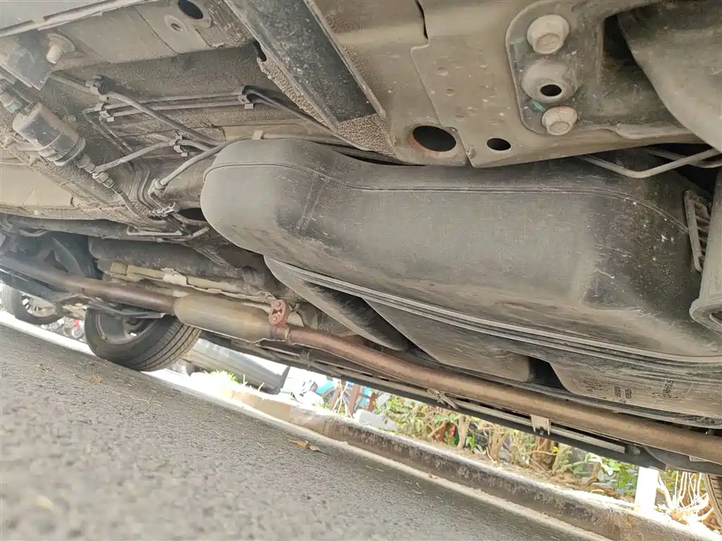Roewe RX5 2019 20T two-wheel drive automatic 4G interconnected platinum version купить на сайте DeffCars