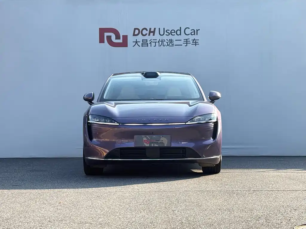 Zhijie R7 2025 extended range 331km Ultra купить на сайте DeffCars