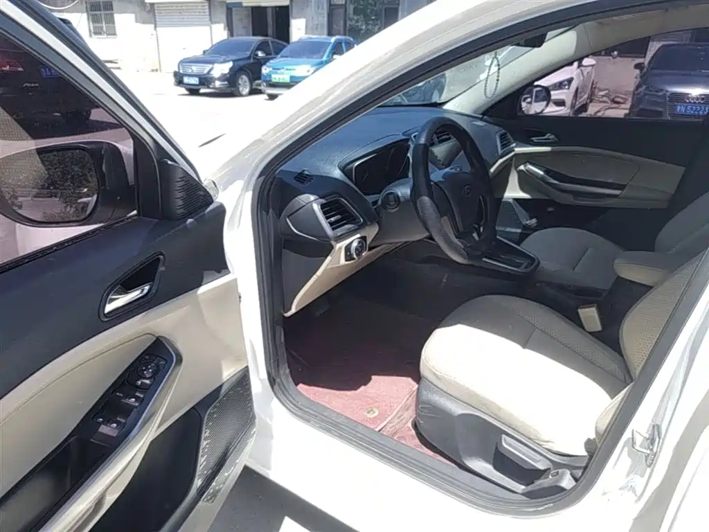 Escort 2017 facelift 1.5L automatic comfort model купить на сайте DeffCars
