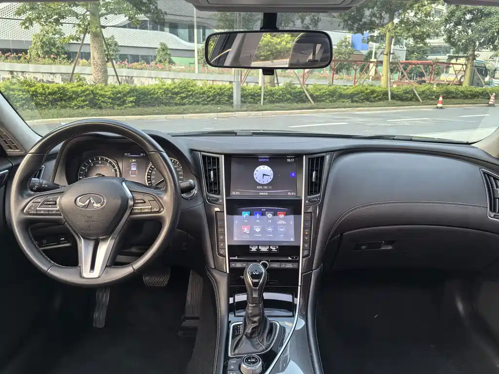 Infinity Q50L 2018 2.0T Comfort Edition National VI купить на сайте DeffCars