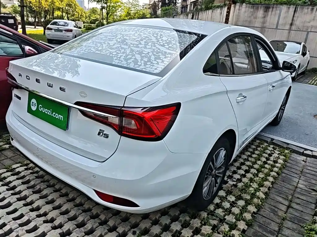 Roewe i5 2019 1.5L automatic 4G Internet Langham Edition купить на сайте DeffCars