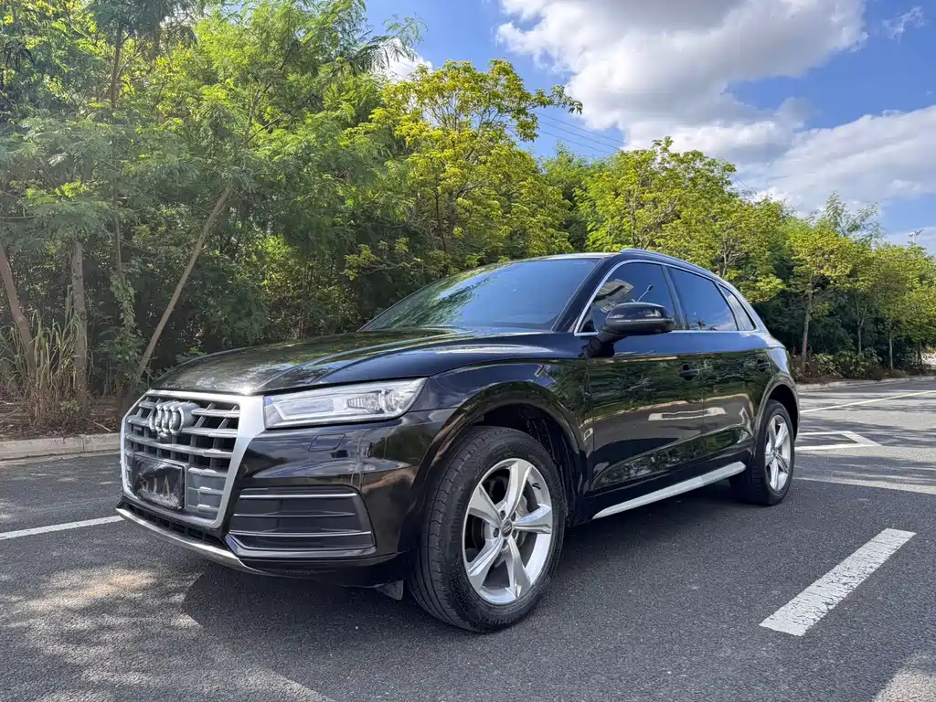 Audi Q5L 2018 40 TFSI enjoys fashionable style, National VI купить на сайте DeffCars