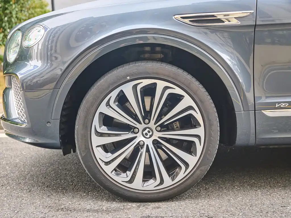 Bentayga 2021 4.0T V8 купить на сайте DeffCars