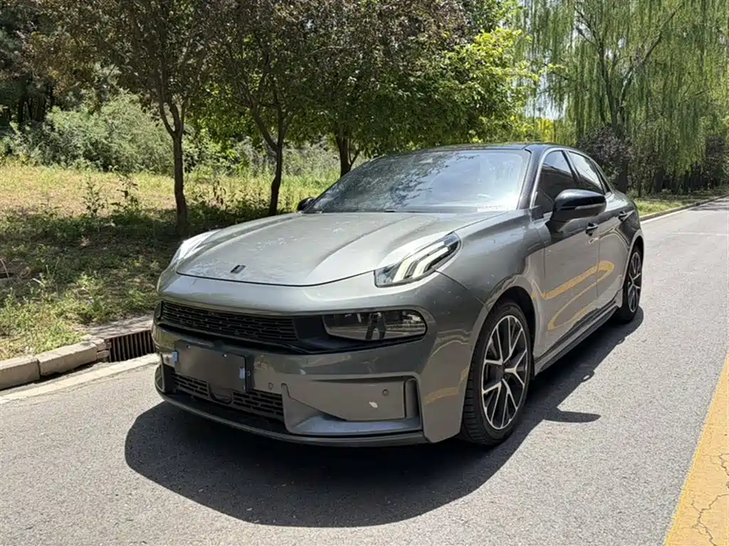 Lynk & Co 03 2021 2.0TD Automatic Champion Edition купить на сайте DeffCars