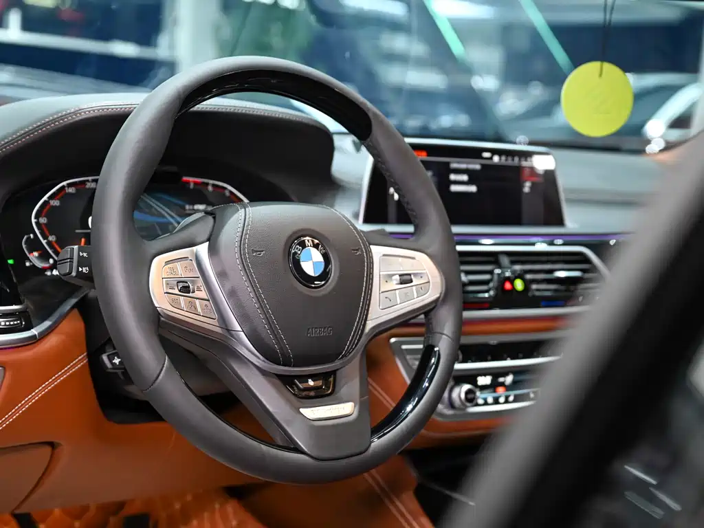 BMW 7 Series 2021 740Li xDrive Executive Luxury Package купить на сайте DeffCars