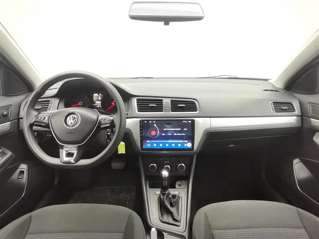 Lavida 2017 1.6L automatic fashion version купить на сайте DeffCars