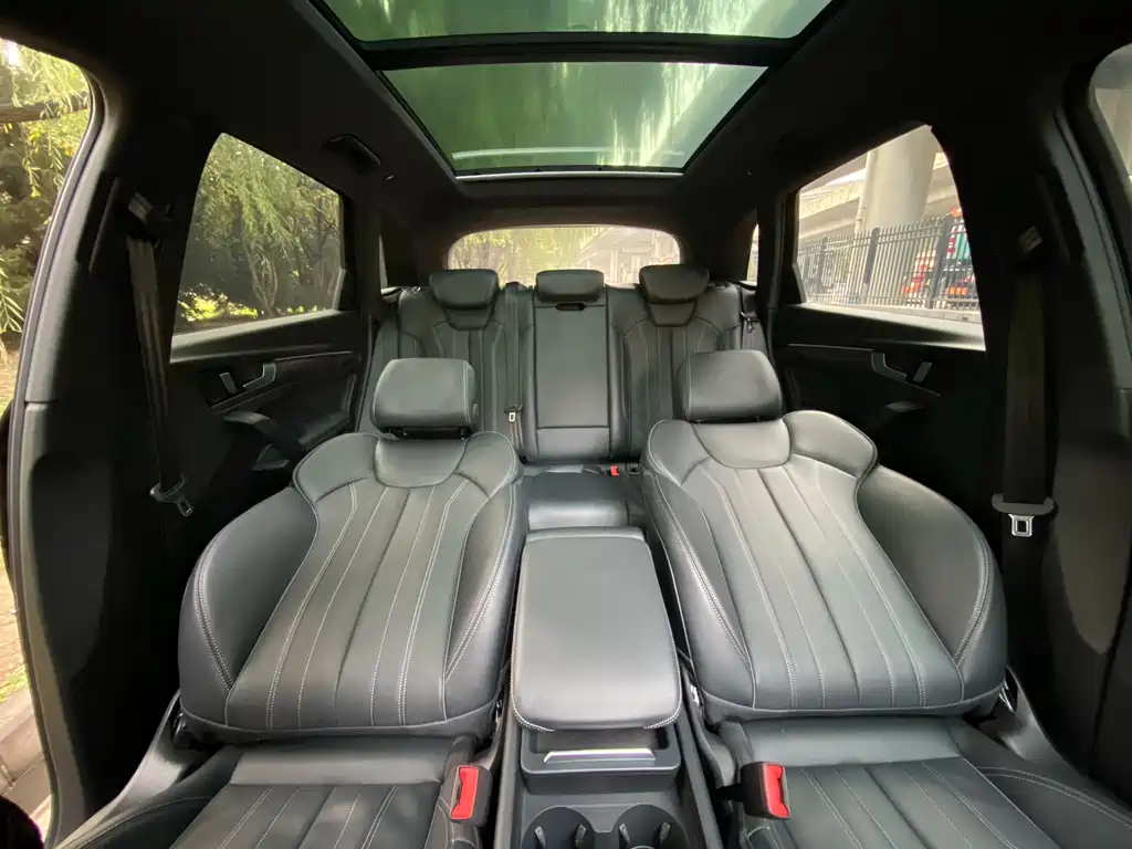 Audi Q5L 2024 45 TFSI luxury and dynamic model купить на сайте DeffCars