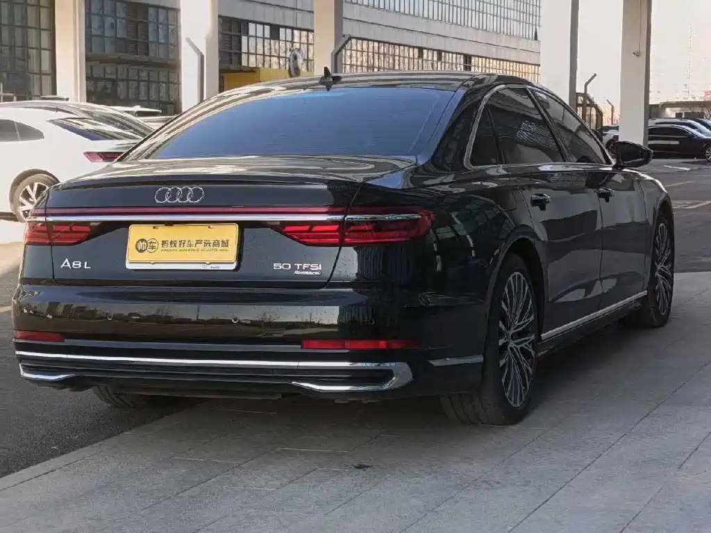 Audi A8 2023 A8L 50 TFSI quattro Premium Selection купить на сайте DeffCars