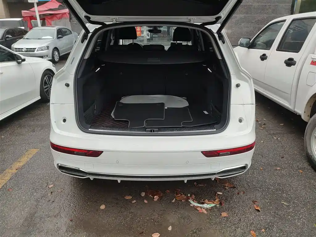 Audi Q5L 2020 facelift 40 TFSI enjoys fashionable style купить на сайте DeffCars