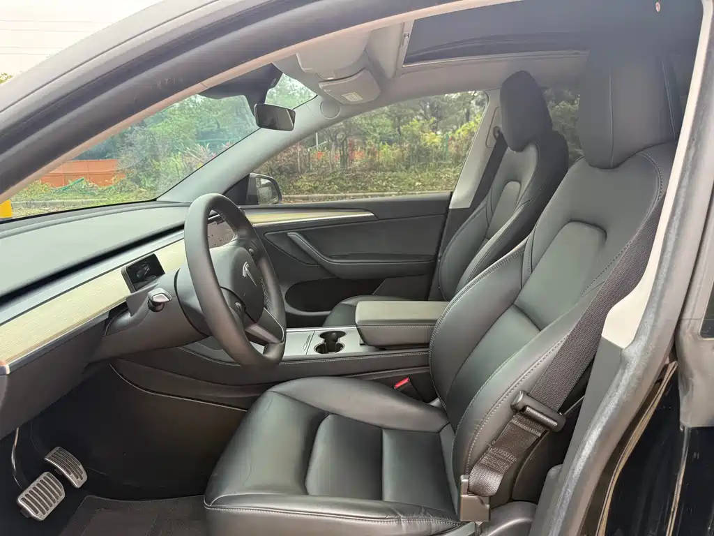 Model Y 2022 facelift rear-wheel drive version купить на сайте DeffCars