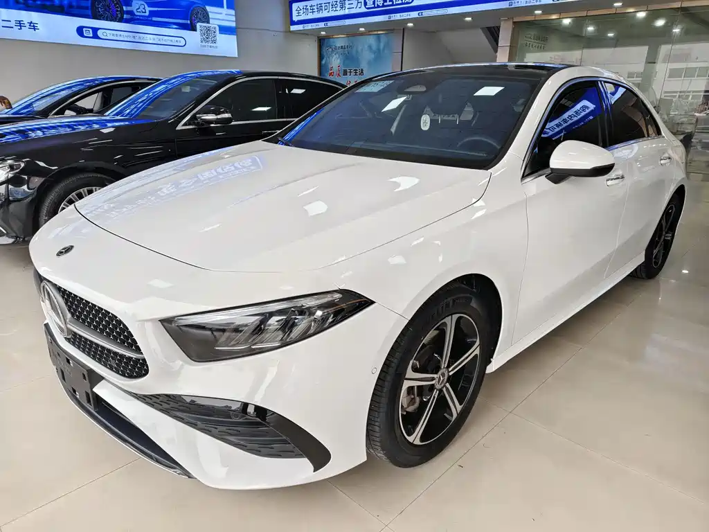 Mercedes-Benz A-Class 2023 A 200 L Dynamic купить на сайте DeffCars