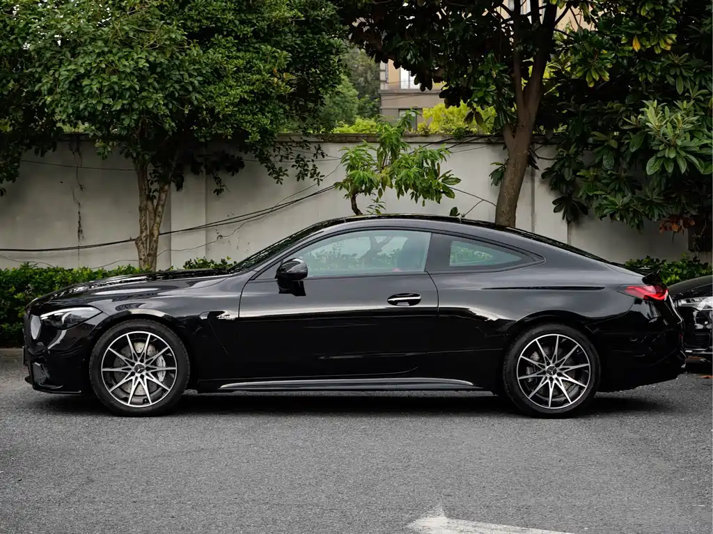 Mercedes-Benz CLE AMG 2025 AMG CLE 53 4MATIC+ Coupe купить на сайте DeffCars