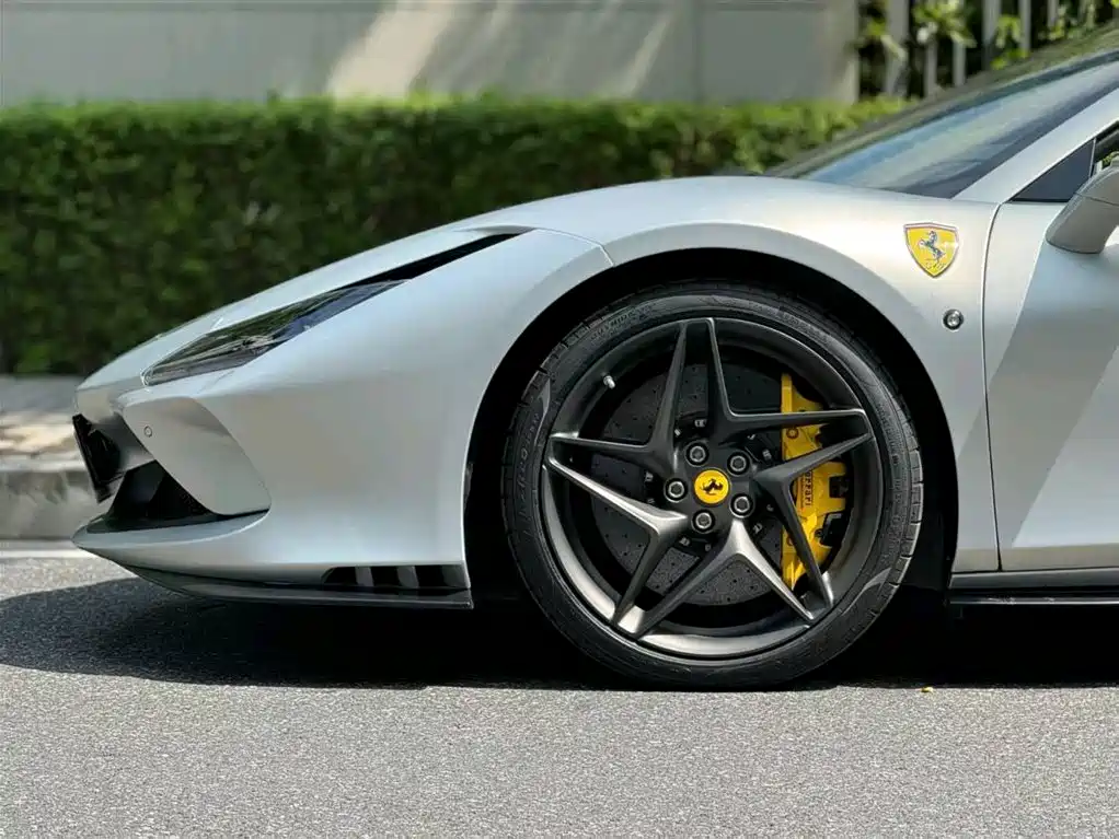 Ferrari F8 2020 Spider 3.9T V8 купить на сайте DeffCars