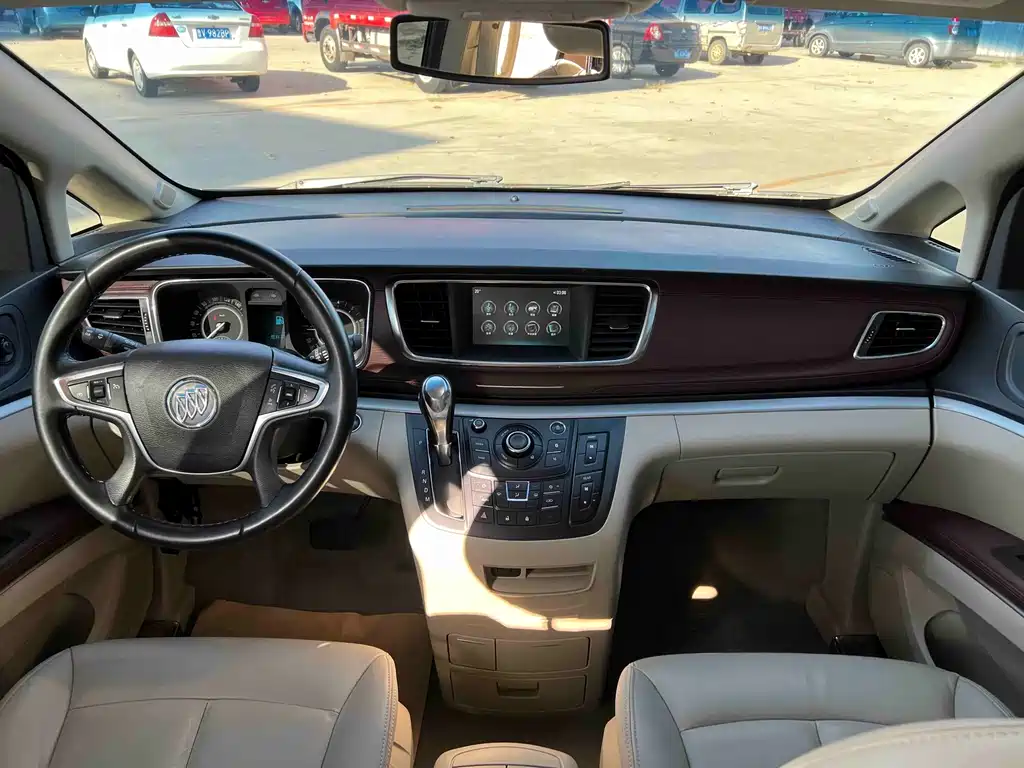 Buick GL8 2018 28T luxury model National VI купить на сайте DeffCars