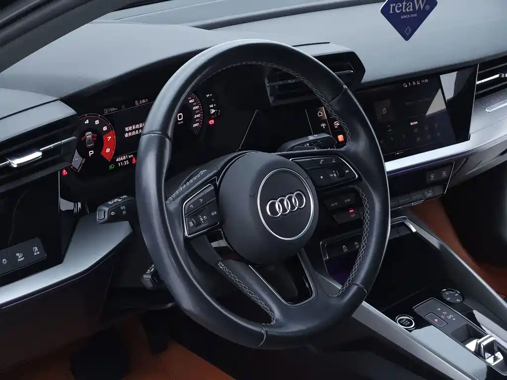 Audi A3 2024 A3L Limousine 35 TFSI Fashion Sporty купить на сайте DeffCars
