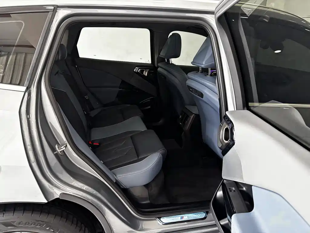 BMW X3 2025 xDrive30L Leading M Sports Package купить на сайте DeffCars