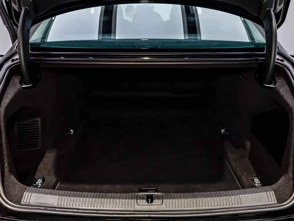 Audi A8 2021 A8L 50 TFSI quattro comfort type купить на сайте DeffCars