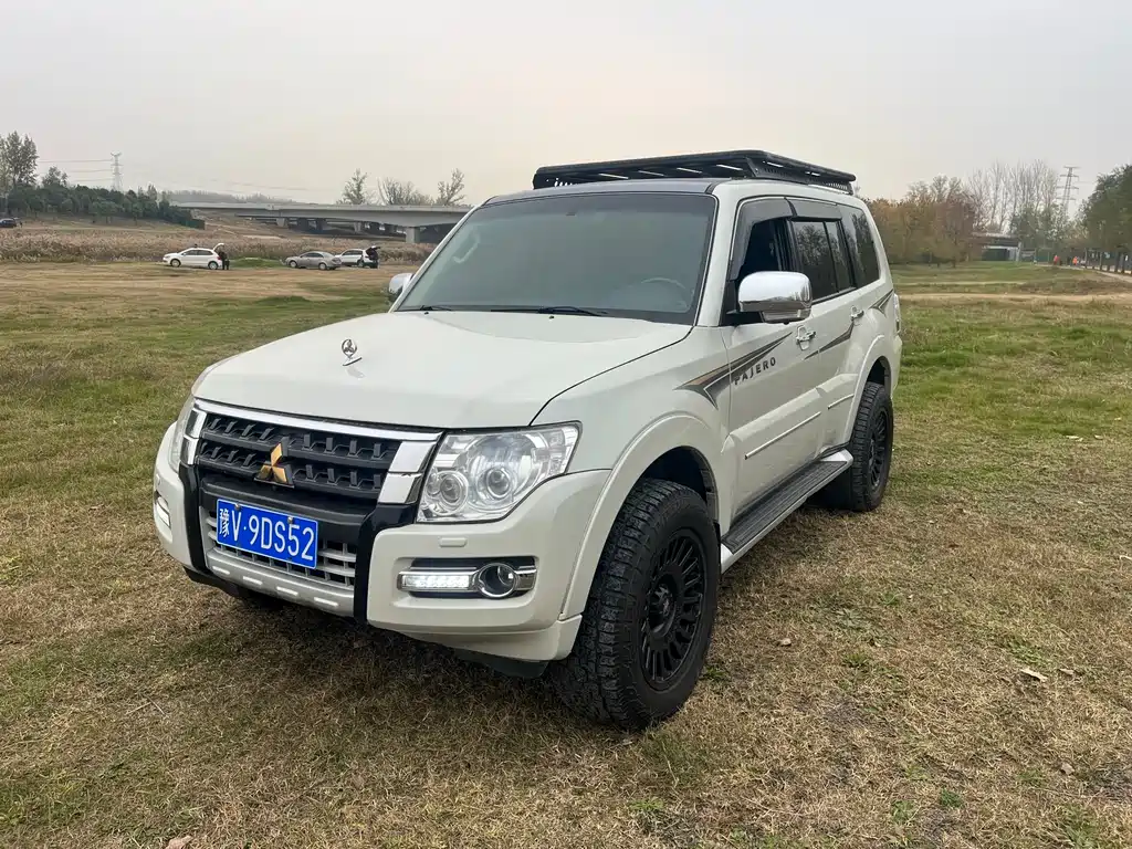 Pajero imported 2019 3.0L automatic luxury version купить на сайте DeffCars