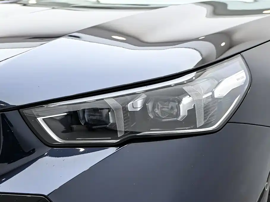 BMW 5 Series 2024 530Li Leading M Sports Package купить на сайте DeffCars