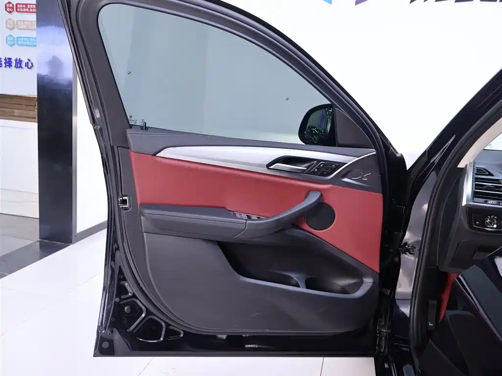 BMW X4 2022 xDrive 25i M Sports Package купить на сайте DeffCars