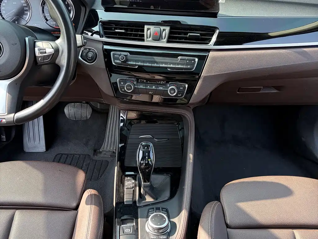 BMW X1 2020 sDrive20Li Exclusive Model купить на сайте DeffCars