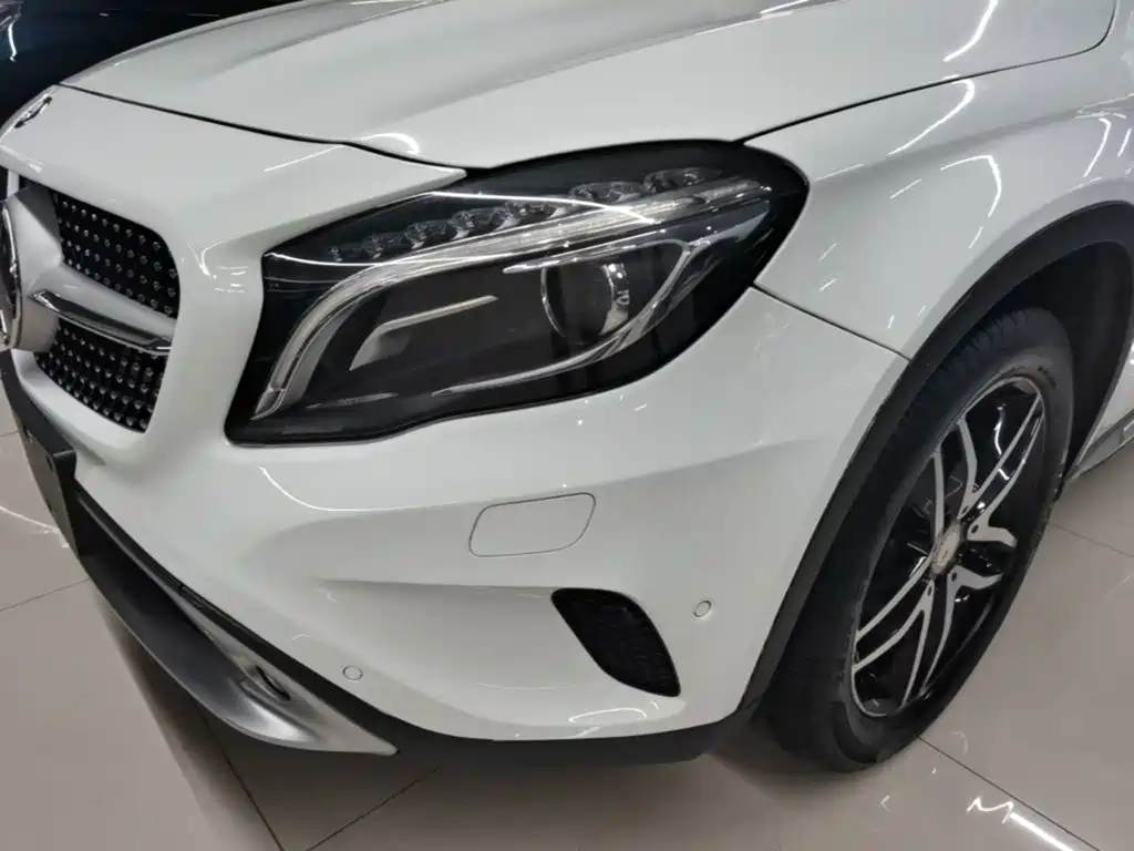 Mercedes-Benz GLA 2016 GLA 220 4MATIC Fashion Model купить на сайте DeffCars