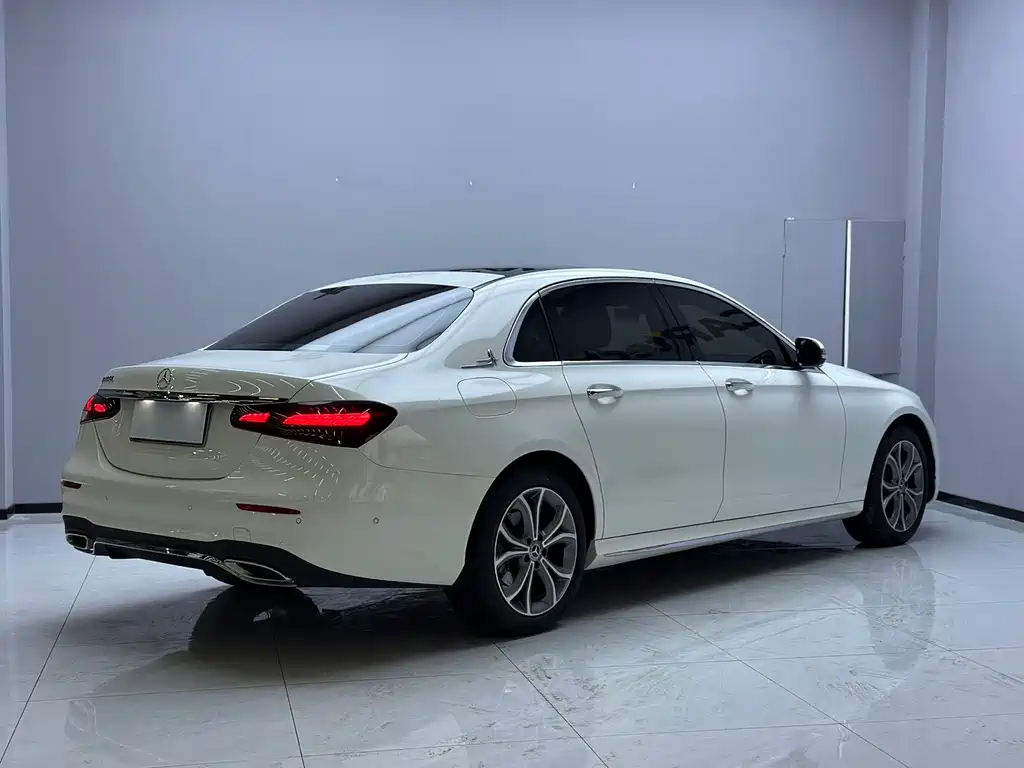 Mercedes-Benz E-Class 2023 E 300 L Sporty and Fashionable купить на сайте DeffCars