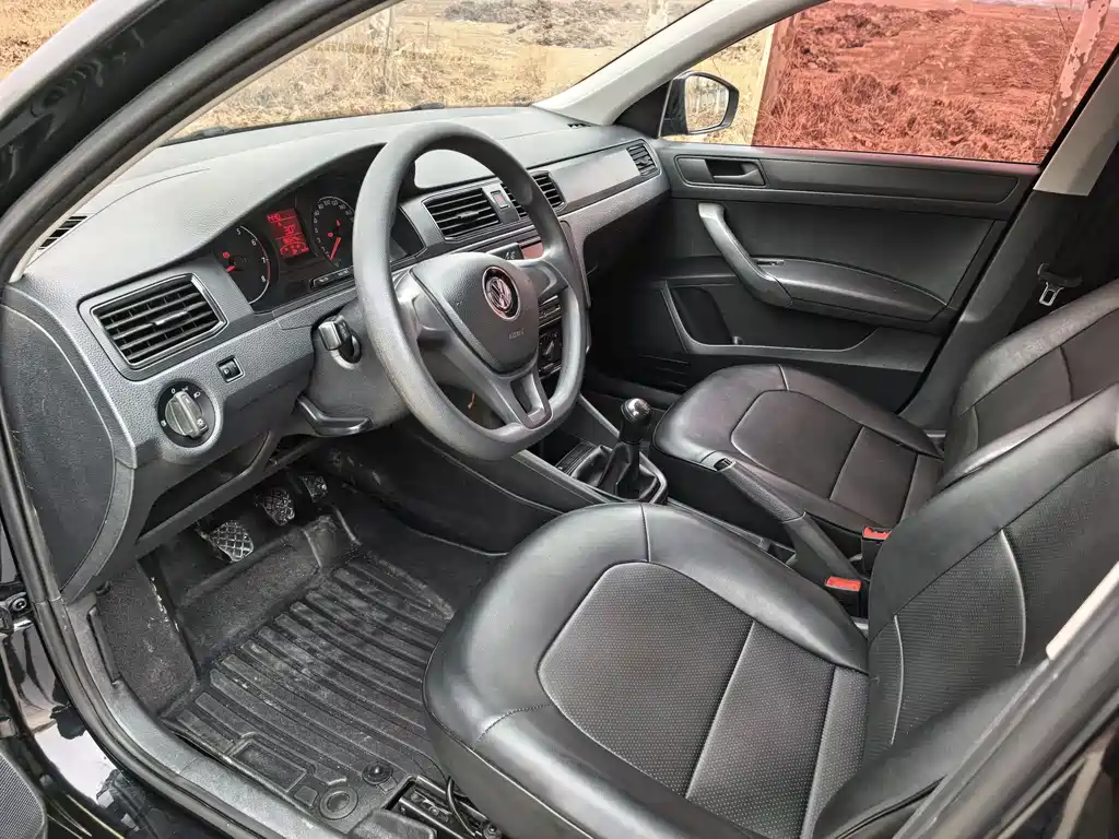 Santana 2019 1.5L Manual Fashion Edition National VI купить на сайте DeffCars
