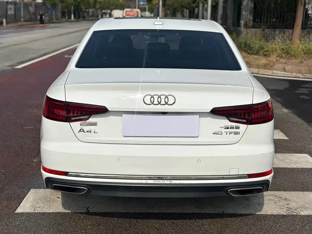 Audi A4L 2019 40 TFSI Enterprising National V купить на сайте DeffCars
