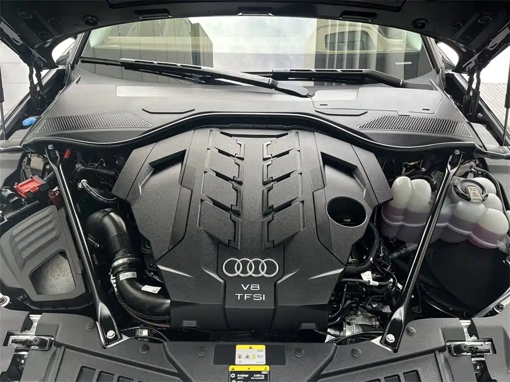 Audi A8 2024 A8L Horch Founder’s Edition 60TFSI купить на сайте DeffCars
