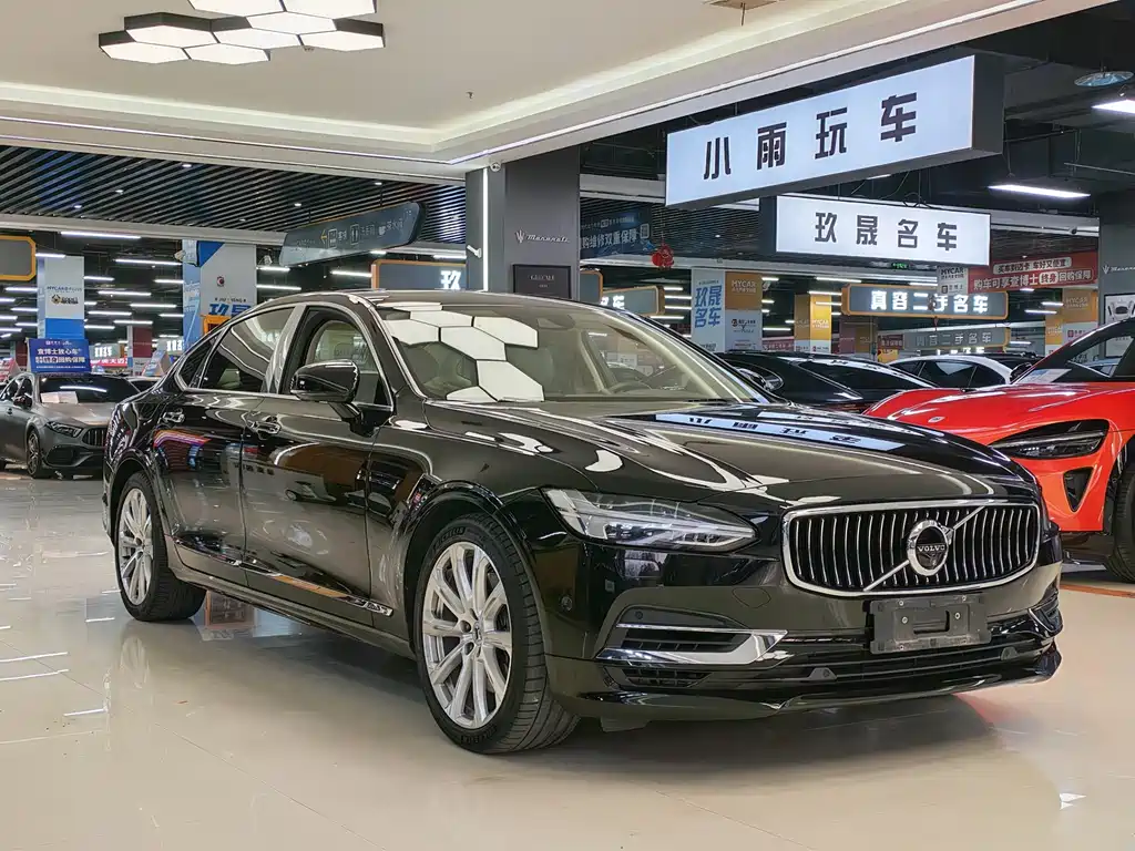 Volvo S90 Plug-in Hybrid 2019 T8 E-Drive Hybrid Honor Edition 3 Seats National VI купить на сайте DeffCars