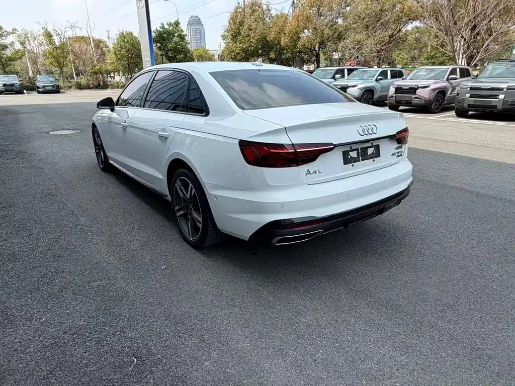 Audi A4L 2021 40 TFSI Advanced Life Edition купить на сайте DeffCars