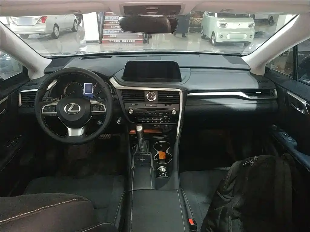Lexus RX 2020 facelift 300 two-wheel drive elite version купить на сайте DeffCars