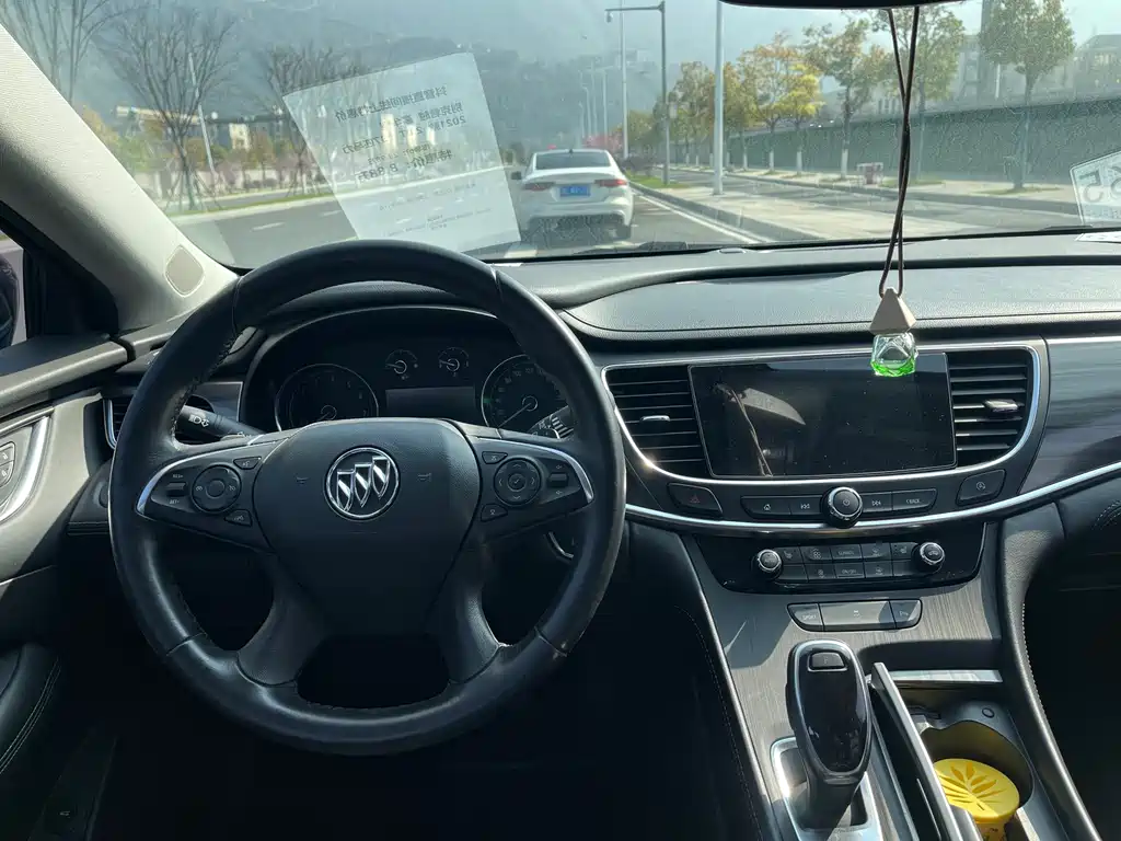 LaCrosse 2021 652T luxury model купить на сайте DeffCars