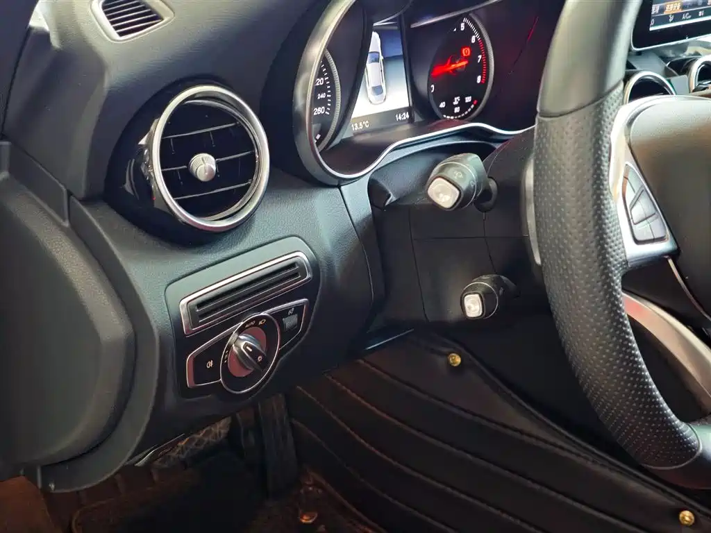 Mercedes-Benz C-Class 2018 C 200 Sports Edition купить на сайте DeffCars