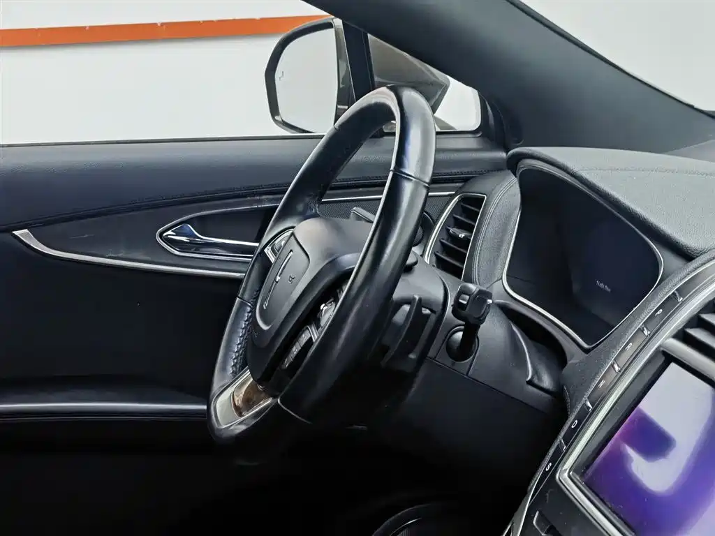 Voyager imported 2019 2.7T four-wheel drive premium version, National VI купить на сайте DeffCars