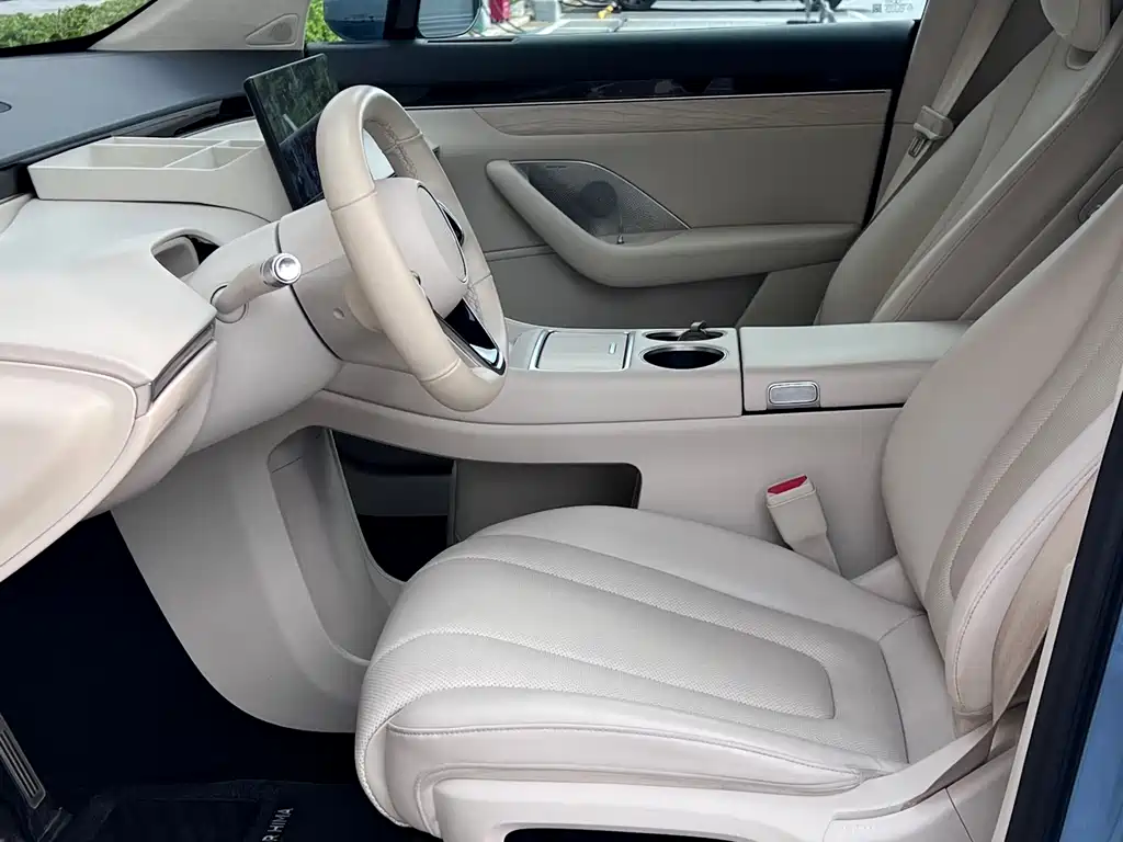 Zhijie R7 2024 pure electric 736km UItra купить на сайте DeffCars