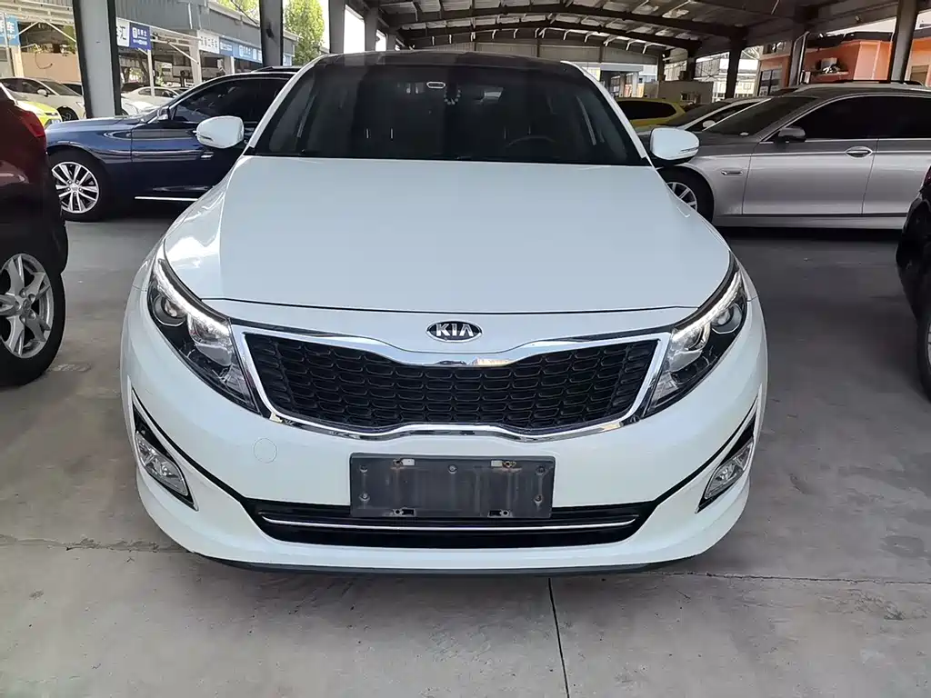 Kia K5 2015 2.0L automatic GLS купить на сайте DeffCars