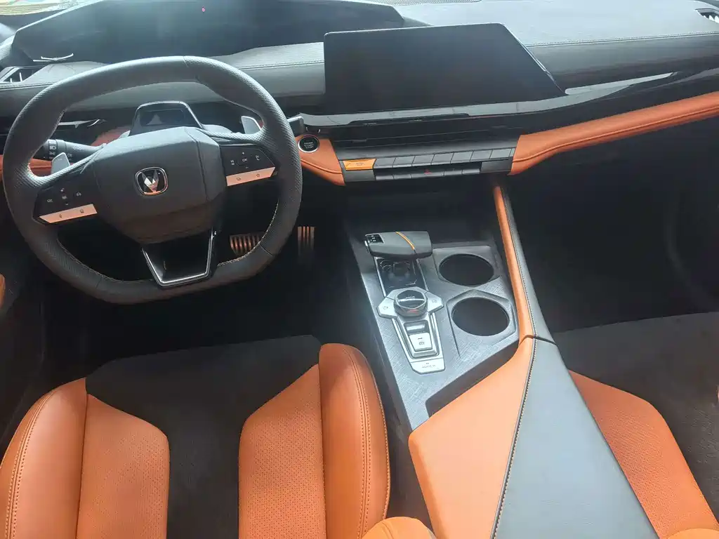 Changan UNI-V 2023 1.5T sports version купить на сайте DeffCars