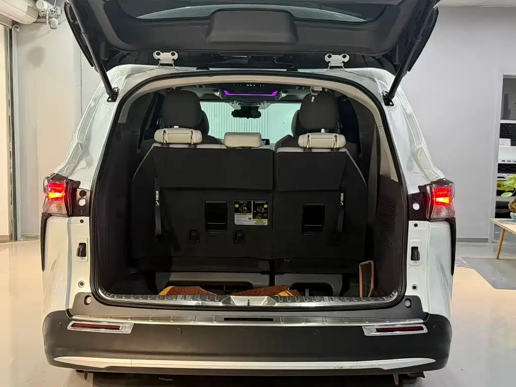 SIENNA 2024 2.5L Hybrid Comfort Edition купить на сайте DeffCars