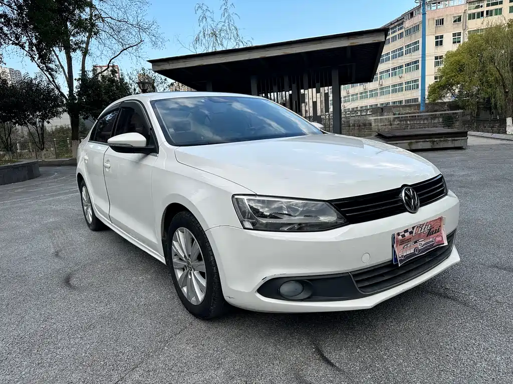 Sagitar 2014 1.6L manual comfort model купить на сайте DeffCars