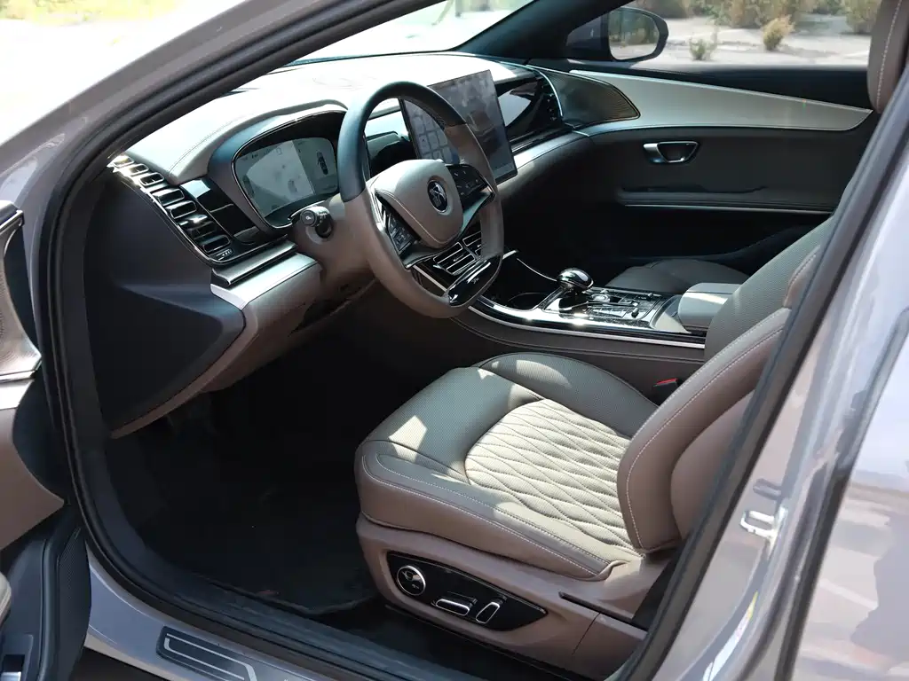 Han 2025 EV 605KM premium model купить на сайте DeffCars