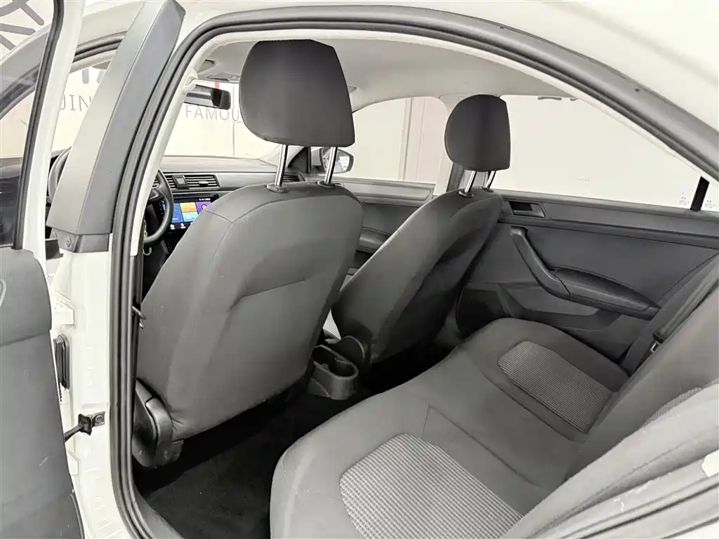 Santana 2019 1.5L automatic fashion version National VI купить на сайте DeffCars