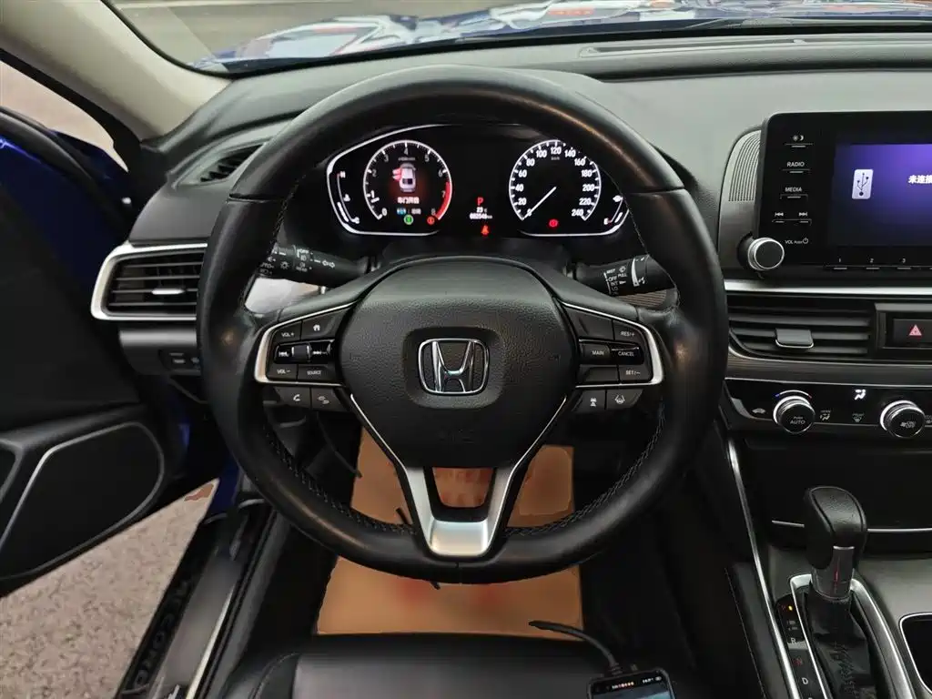 Accord 2018 260TURBO Deluxe Edition National V купить на сайте DeffCars