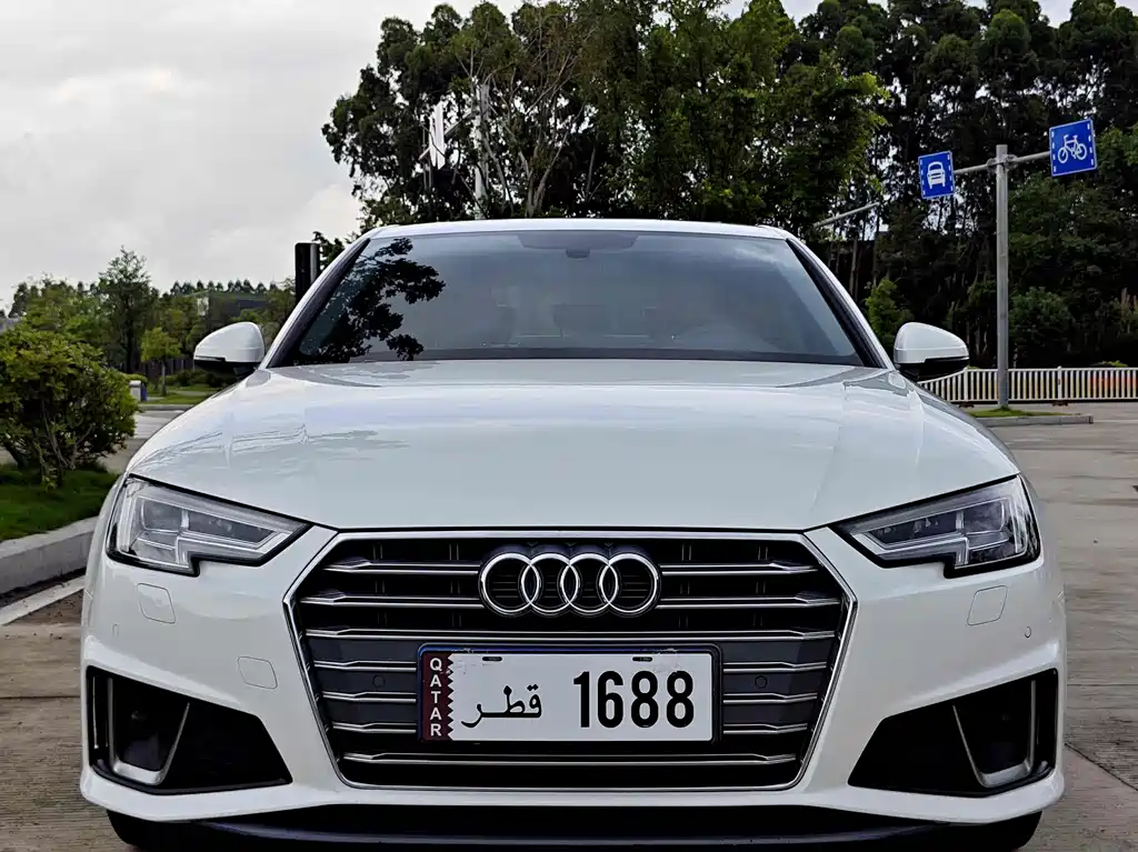Audi A4L 2019 40 TFSI Fashion Type National VI купить на сайте DeffCars