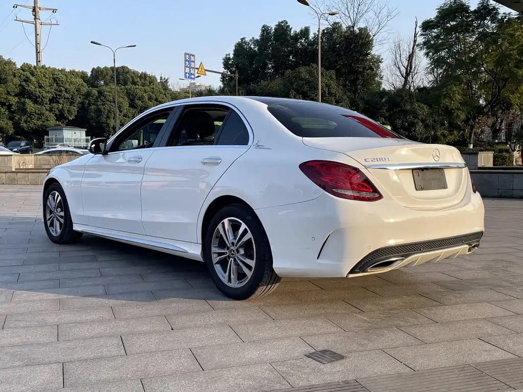 Mercedes-Benz C-Class 2018 C 200 L Sports Edition купить на сайте DeffCars