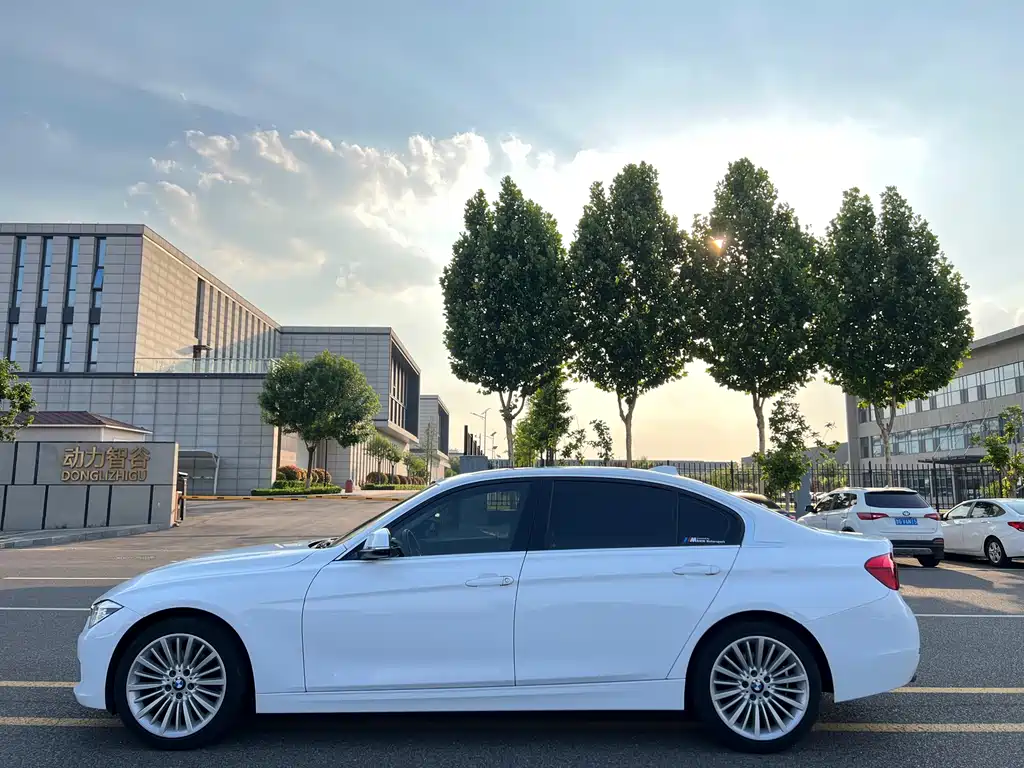 BMW 3 Series 2018 320Li Fashion Model купить на сайте DeffCars